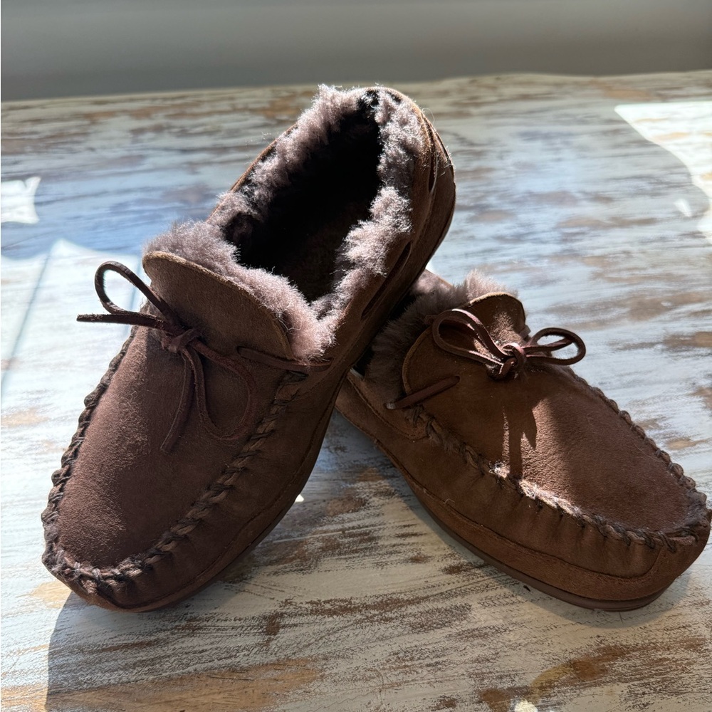 L.L. Bean Men's Wicked Good Suede Shearling Moccasin 9W Brown Loafers Slippers